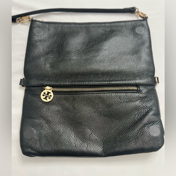 Tory Burch leather fold over crossbody. - Picture 4 of 12